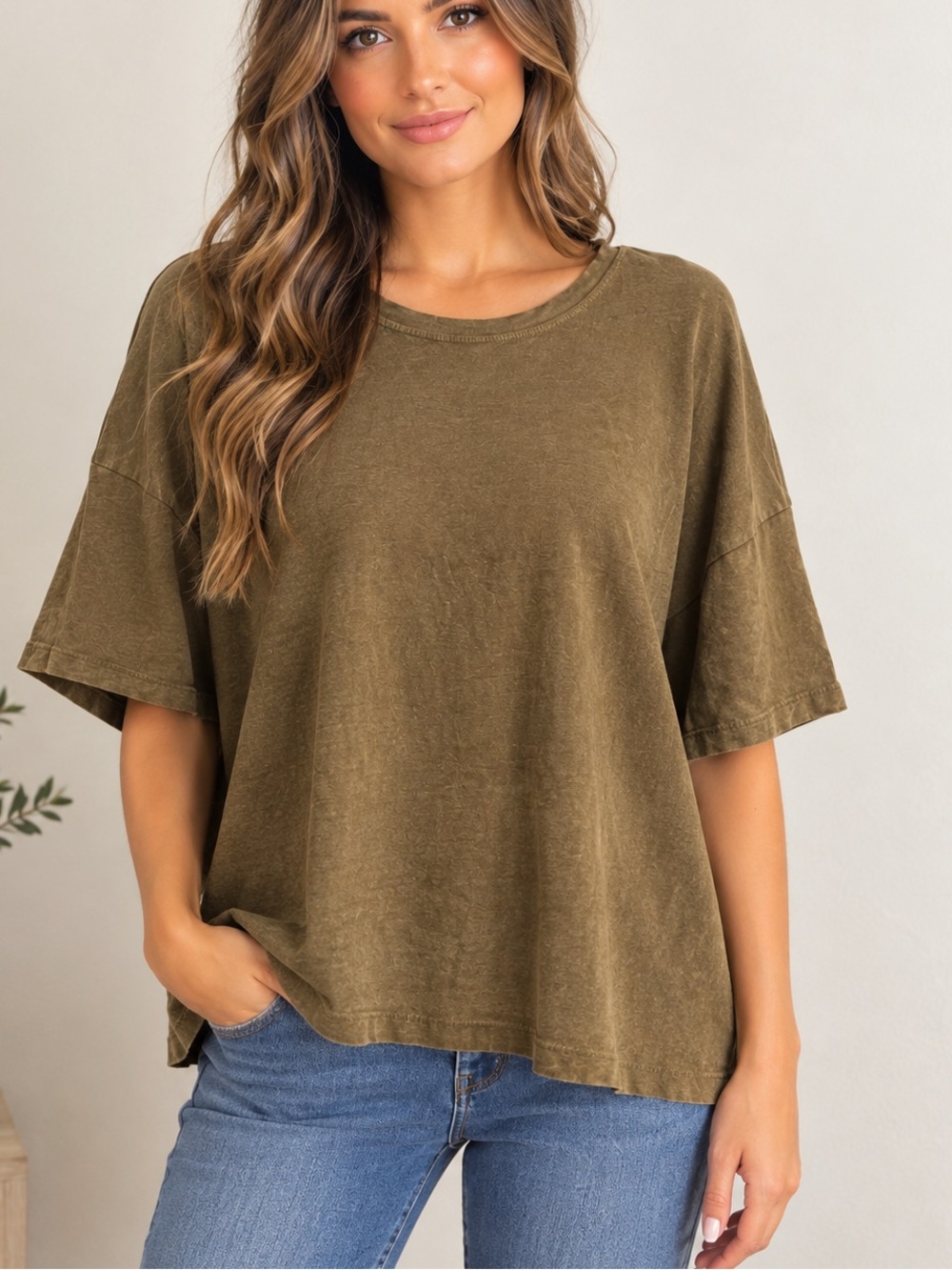 Made in Italy Linen Olive Relaxed Crewneck T-Shirt - Women